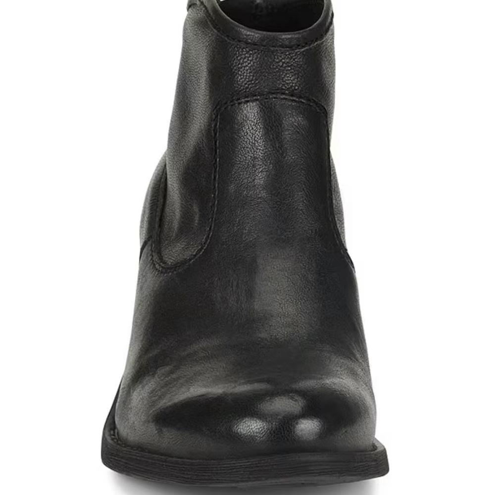 Sofft Leather Western Booties NWOB